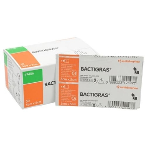 Превръзка ленени влакна  5cm x 5cm  BACTIGRAS  Medicated Gauze Dressing